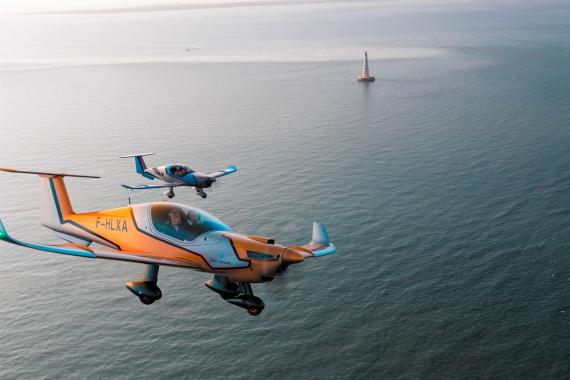 Elixir Aircraft, between record orders, future factory and hiring