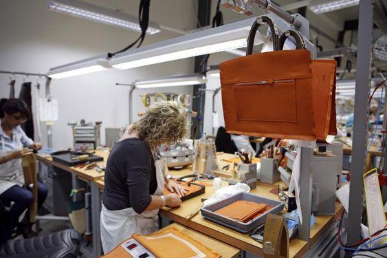 33 - Hermès opens a new leather goods factory near Bordeaux, generating 300 jobs