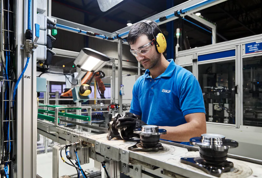 39 - SKF announces the creation of the new Industry 4.0 fiber placement line: a process unmatched anywhere in the world