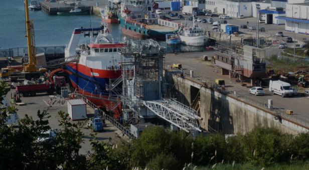 29 - In Concarneau, the shipbuilding industry recruits more than 300 people