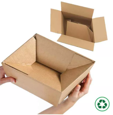 Cardboard box with automatic flat bottom