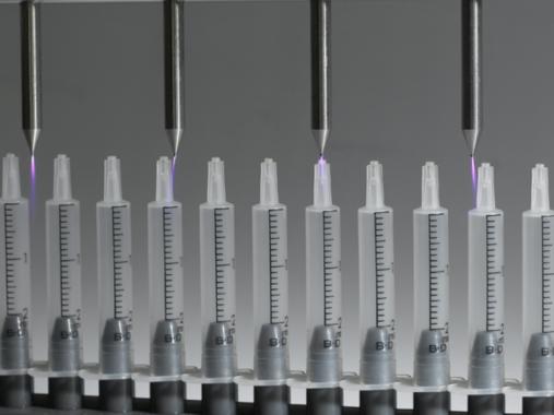 AMG Solution - NeedleTEC, direct corona surface treatment station for needles