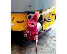 Square drive hydraulic wrench